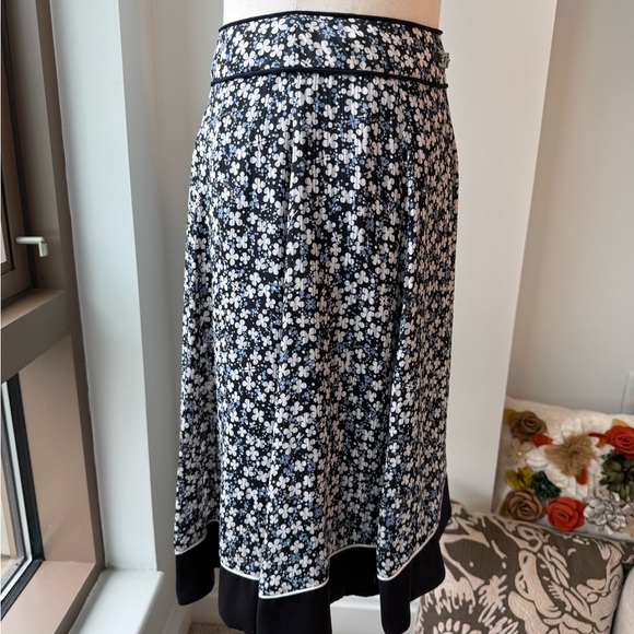 Navy and White Midi A-Line Skirt with Pleats - Picture 4 of 7